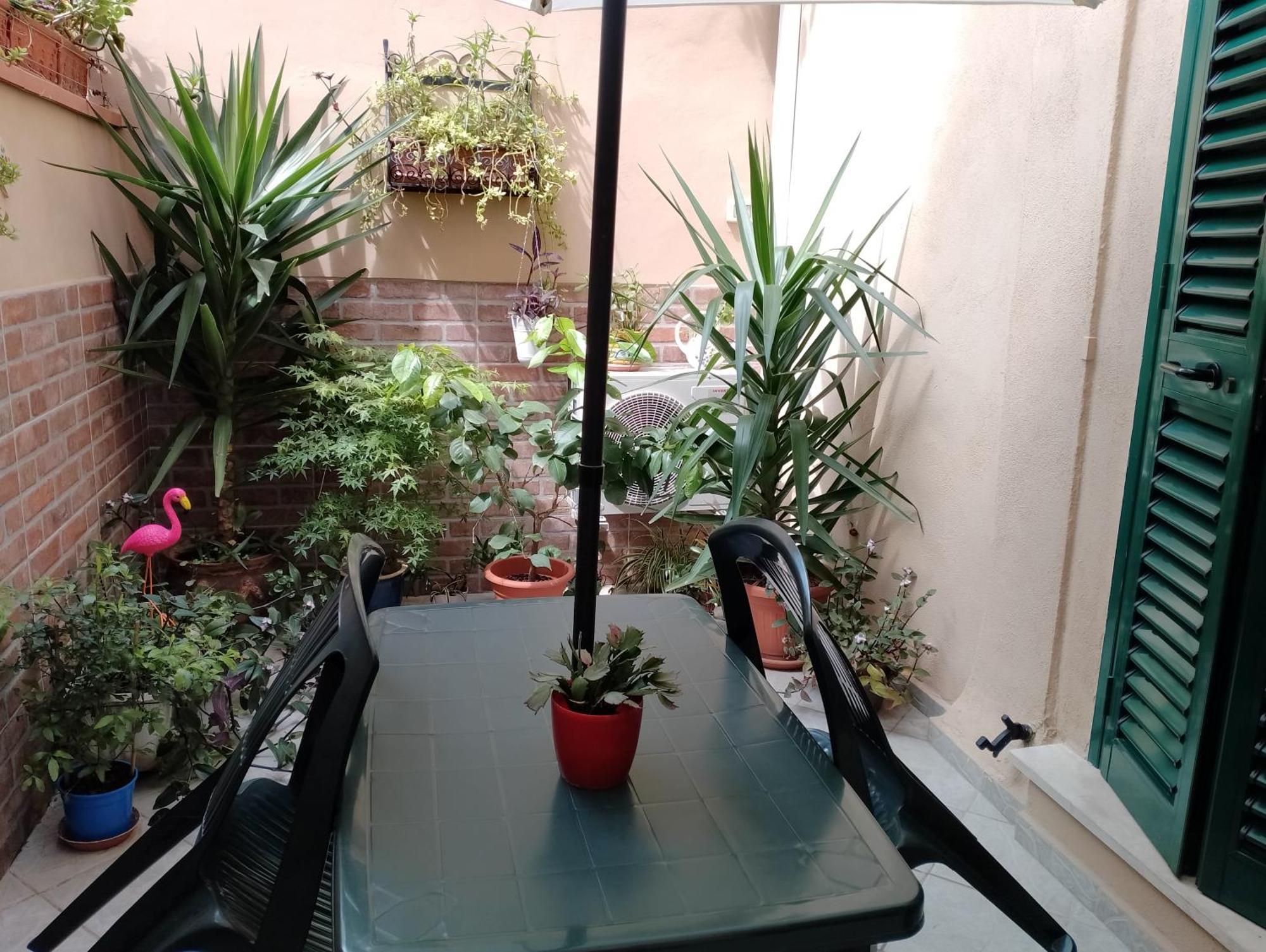 Appartamento Il Piccolo Eden - Private Garden Livorno Esterno foto